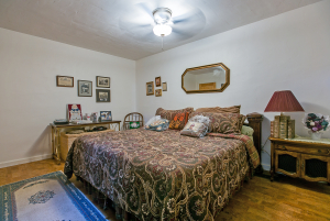 155055 Hwy 208 (33)