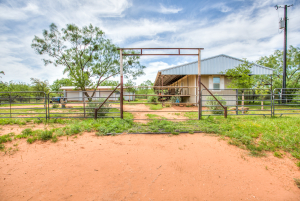 4124 E Hwy 158 (33)