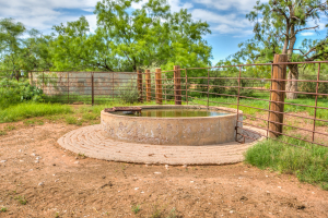 4124 E Hwy 158 (67)