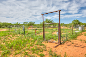 4124 E Hwy 158 (71)