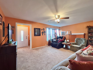 1818 County Road 267 (38)