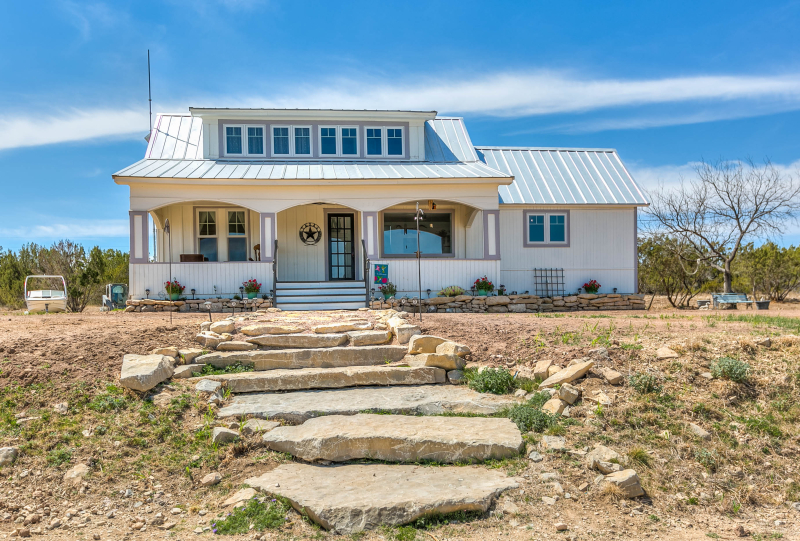 10550 SAN CLEMENTE DR.